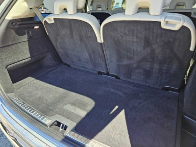 2025 Volvo XC90 Plug-In Hybrid Ultra
