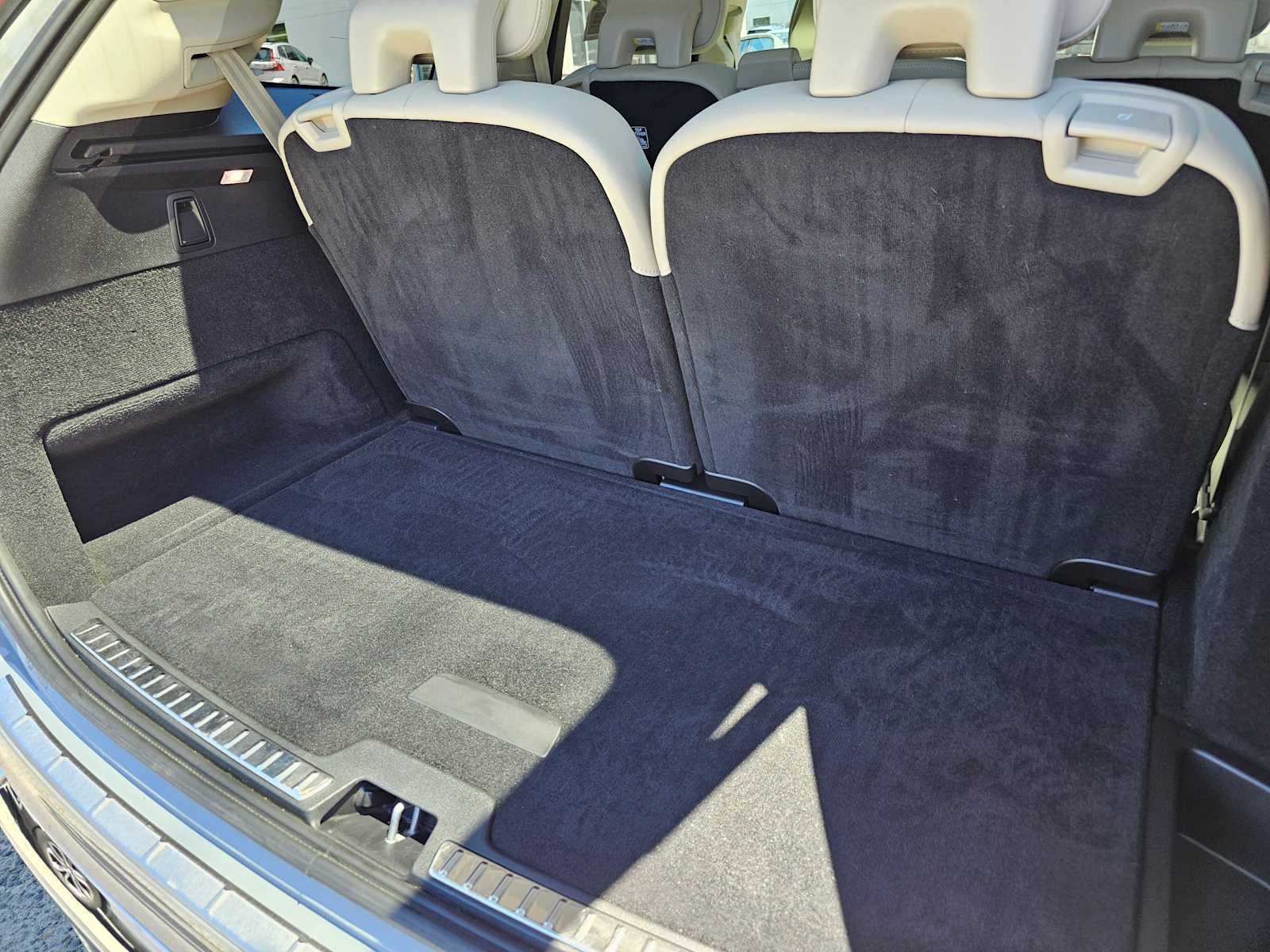 2025 Volvo XC90 Plug-In Hybrid Ultra