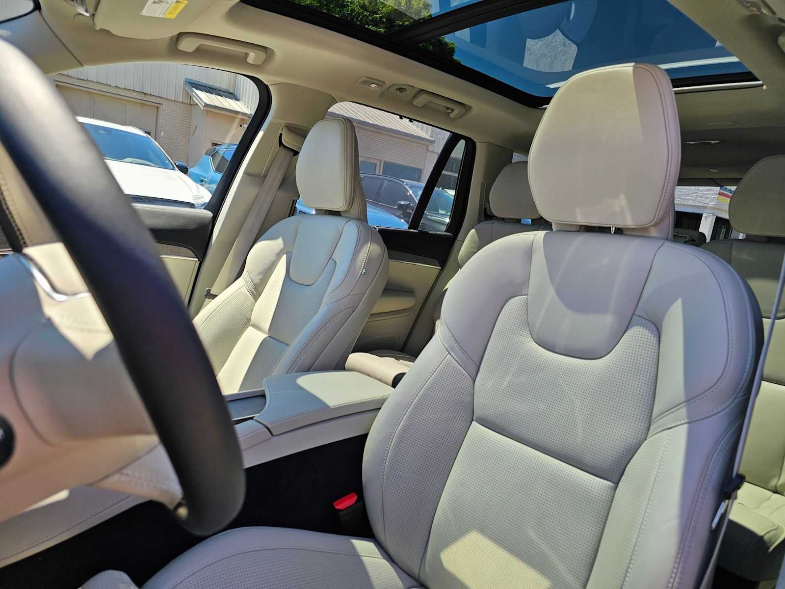2025 Volvo XC90 Plug-In Hybrid Ultra