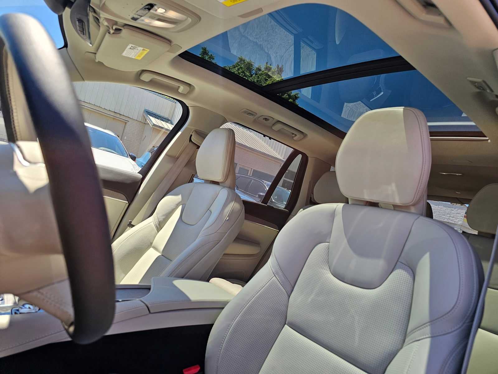 2025 Volvo XC90 Plug-In Hybrid Ultra