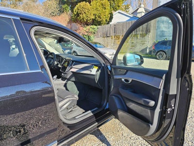 2026 Volvo XC90 Plug-In Hybrid Ultra