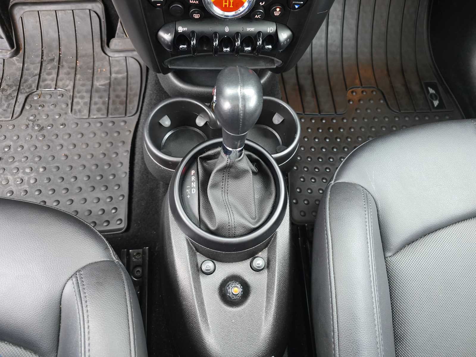 2026 Volvo XC90 Plug-In Hybrid Ultra