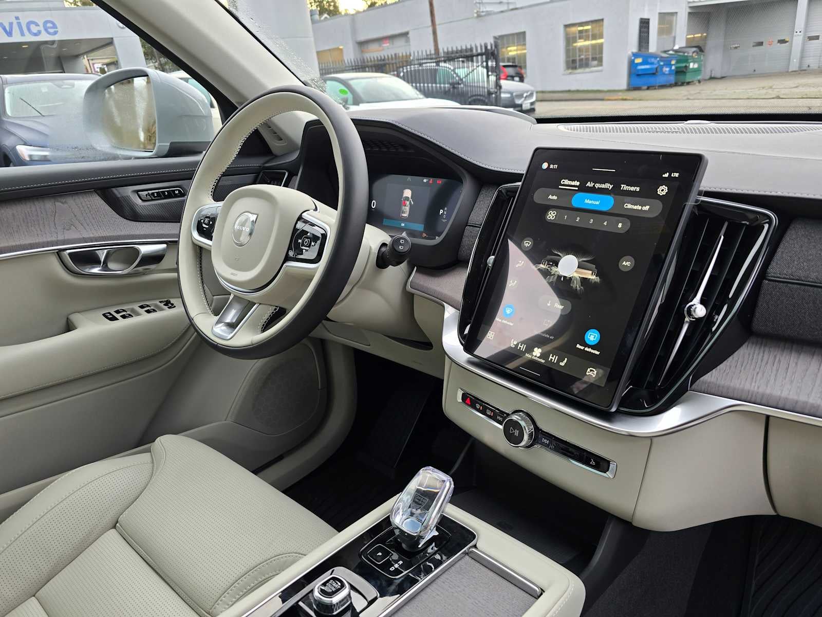 2026 Volvo XC90 Plug-In Hybrid Ultra