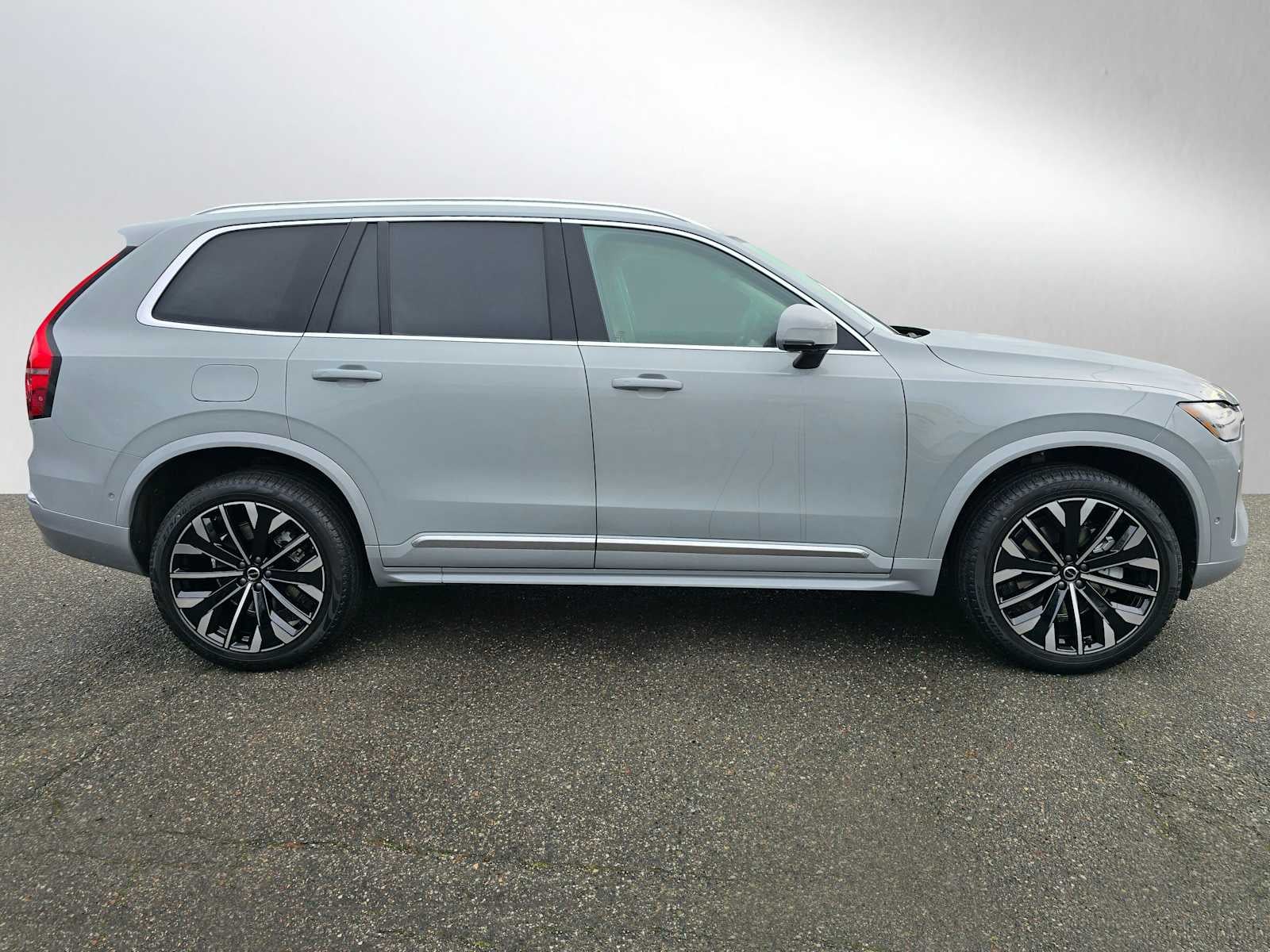 2026 Volvo XC90 Plug-In Hybrid Ultra