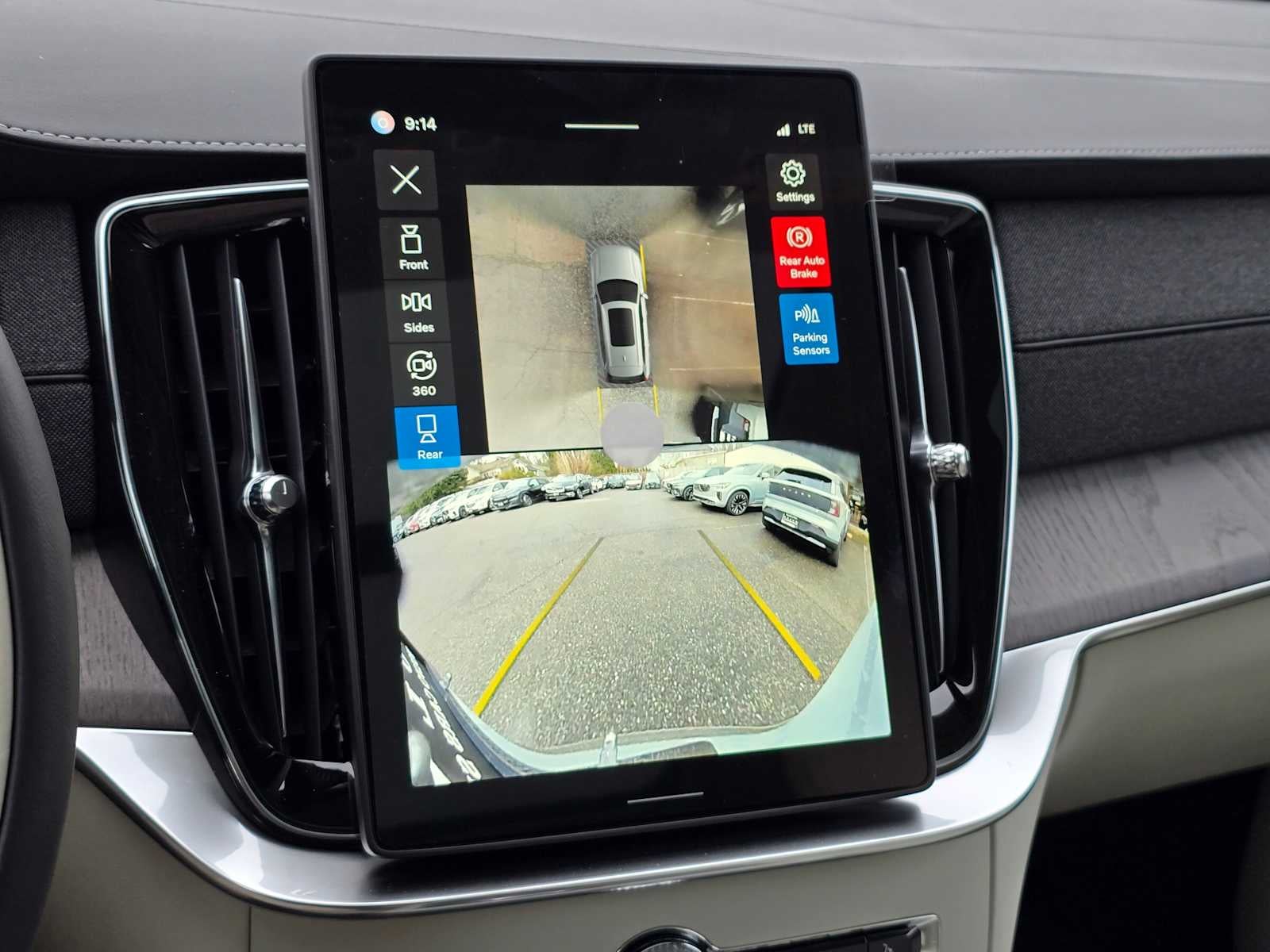 2026 Volvo XC90 Plug-In Hybrid Ultra