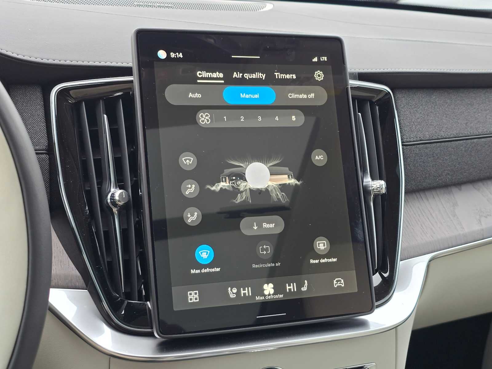 2026 Volvo XC90 Plug-In Hybrid Ultra