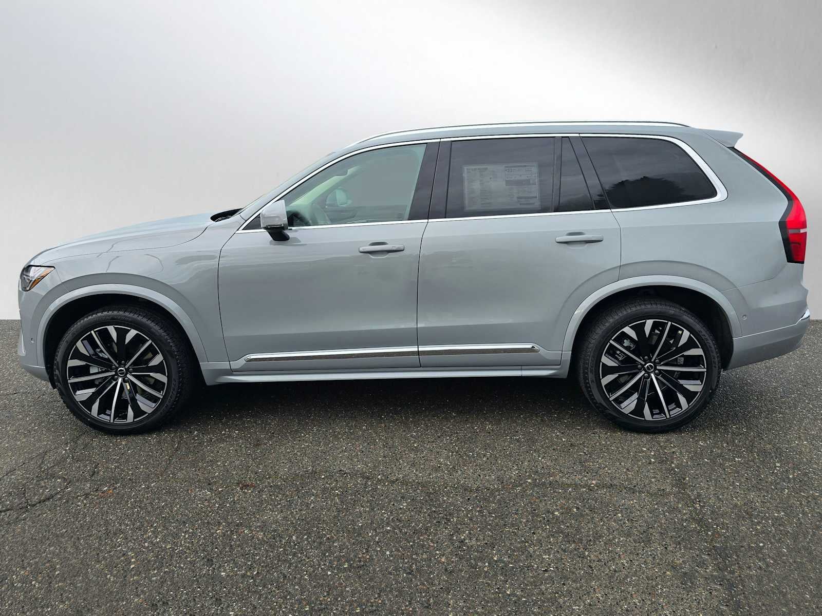 2026 Volvo XC90 Plug-In Hybrid Ultra