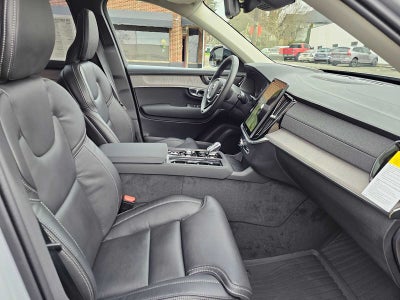 2026 Volvo XC90 Plug-In Hybrid Ultra Dark Theme