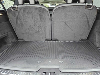 2026 Volvo XC90 Plug-In Hybrid Ultra Dark Theme