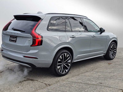 2026 Volvo XC90 Plug-In Hybrid Ultra Dark Theme