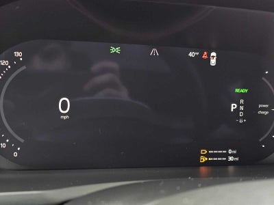 2026 Volvo XC90 Plug-In Hybrid Ultra Dark Theme