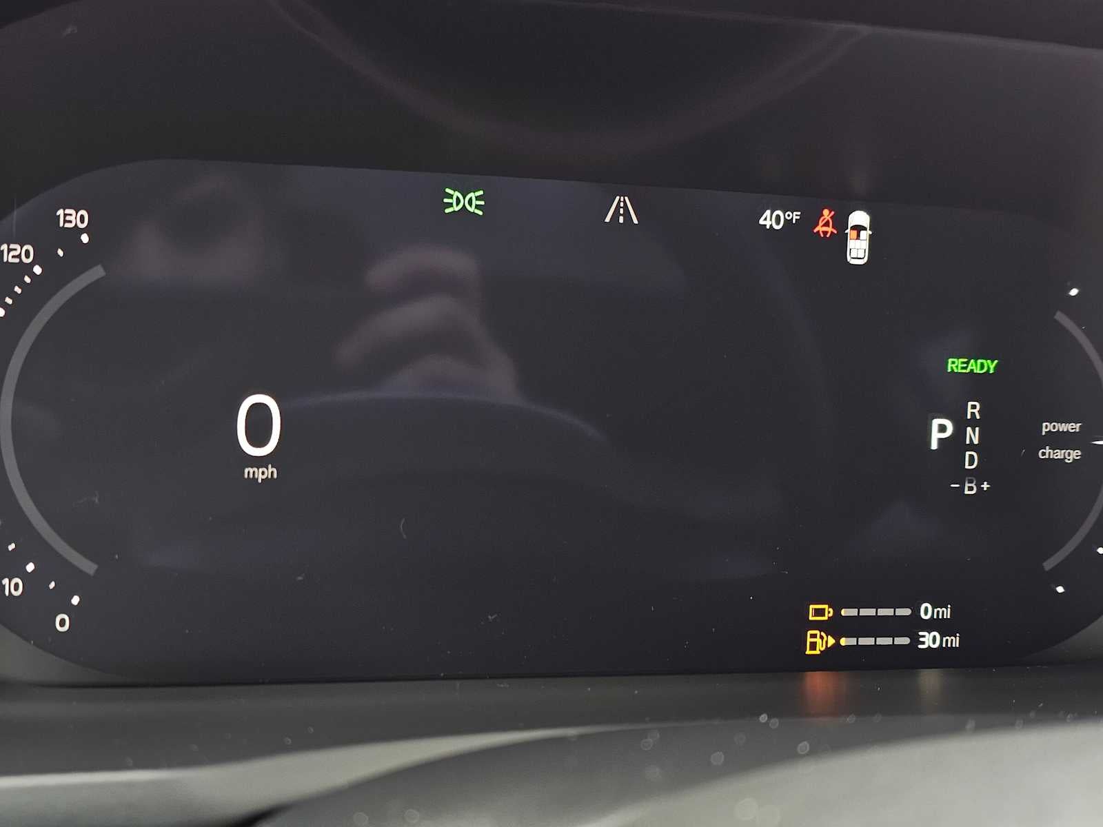 2026 Volvo XC90 Plug-In Hybrid Ultra Dark Theme