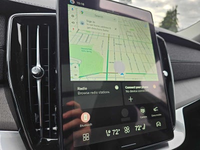 2026 Volvo XC90 Plug-In Hybrid Ultra Dark Theme