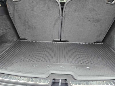 2026 Volvo XC90 Plug-In Hybrid Ultra Dark Theme