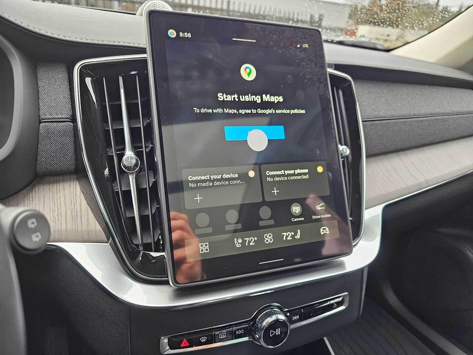 2026 Volvo XC90 Plug-In Hybrid Ultra Dark Theme