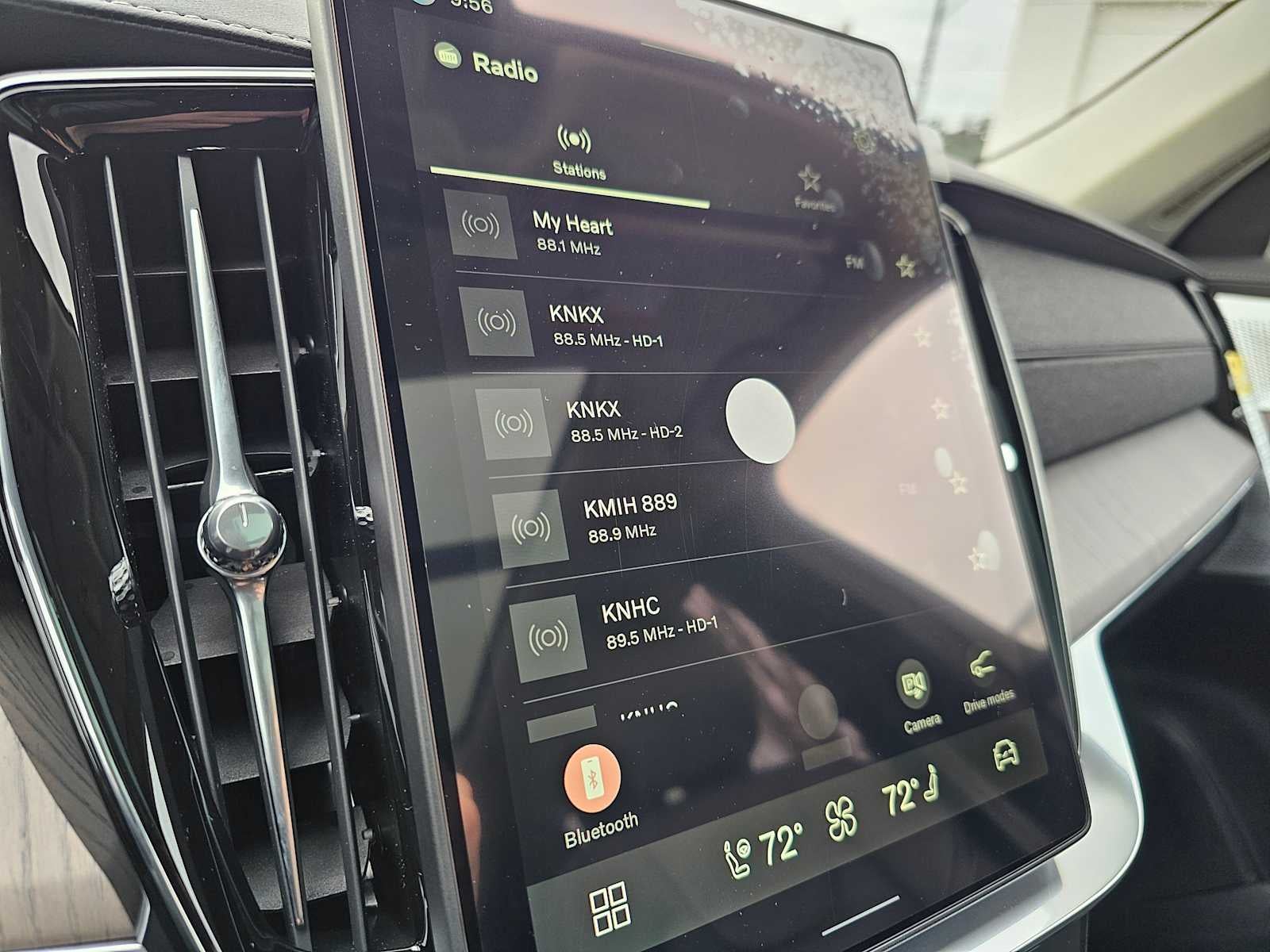 2026 Volvo XC90 Plug-In Hybrid Ultra Dark Theme