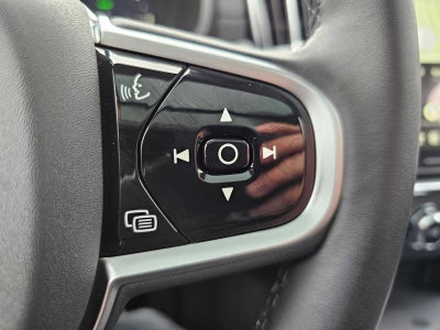 2026 Volvo XC90 Plug-In Hybrid Ultra Dark Theme