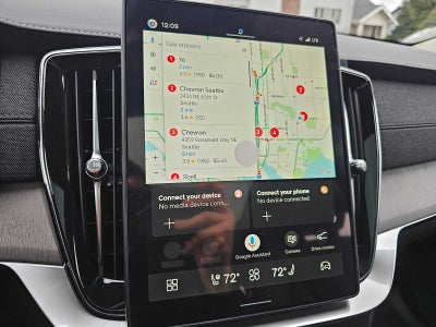 2026 Volvo XC90 Plug-In Hybrid Ultra Dark Theme