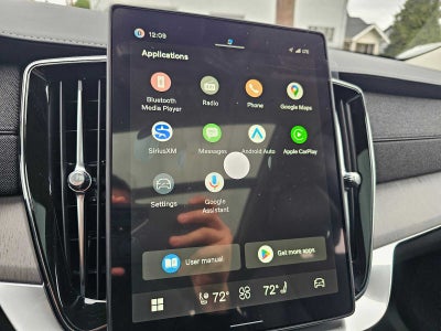 2026 Volvo XC90 Plug-In Hybrid Ultra Dark Theme