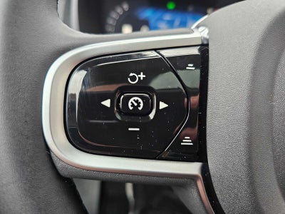 2026 Volvo XC90 Plug-In Hybrid Ultra Dark Theme
