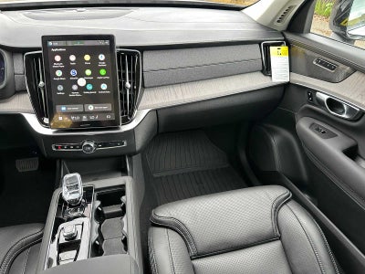 2026 Volvo XC90 Plug-In Hybrid Ultra Dark Theme