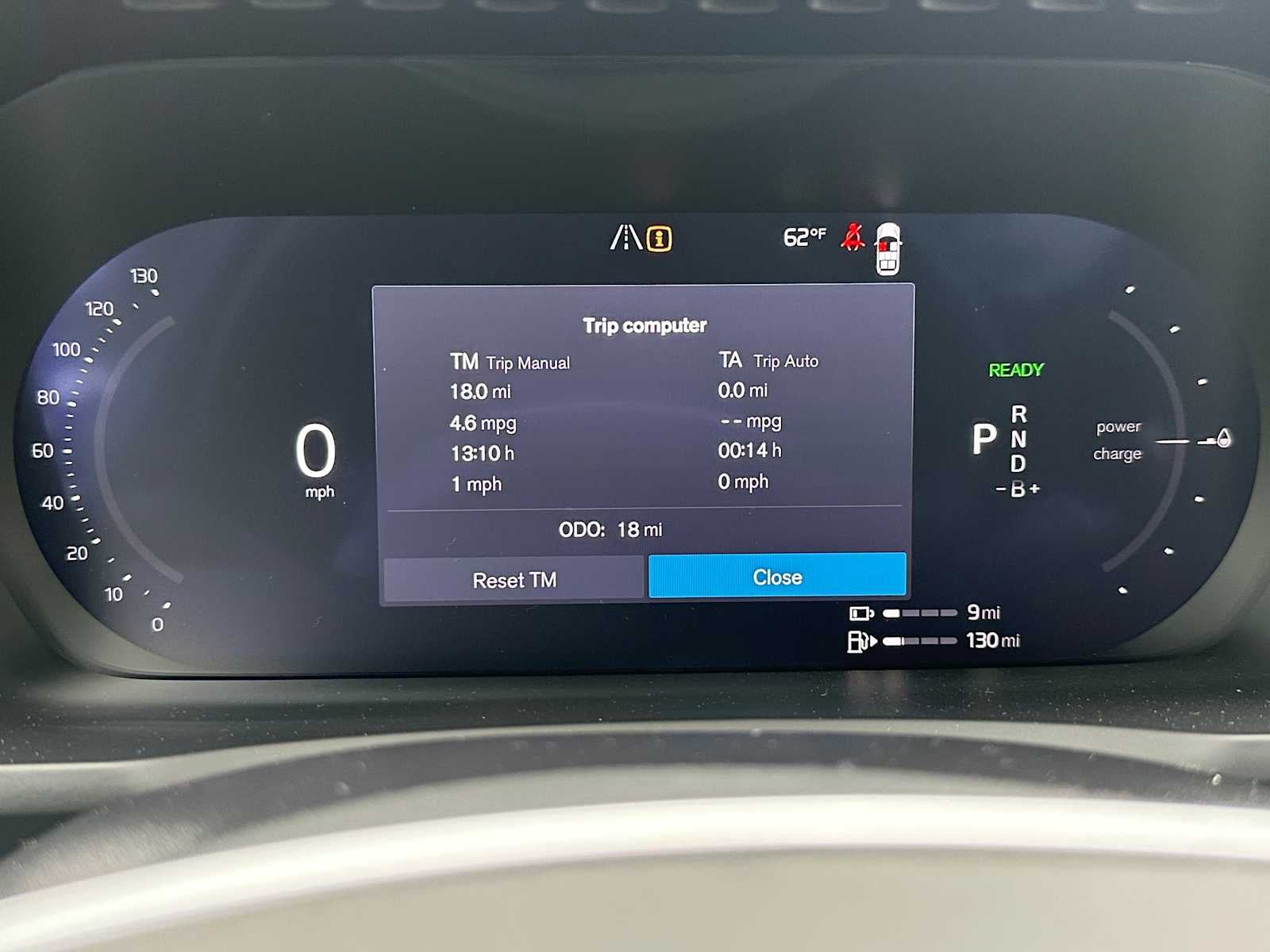 2026 Volvo XC90 Plug-In Hybrid Ultra Dark Theme