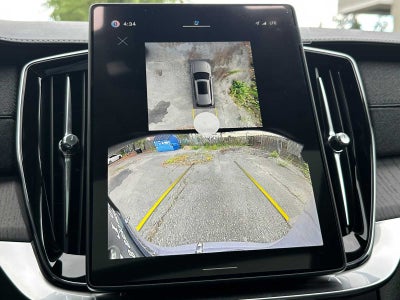 2026 Volvo XC90 Plug-In Hybrid Ultra Dark Theme