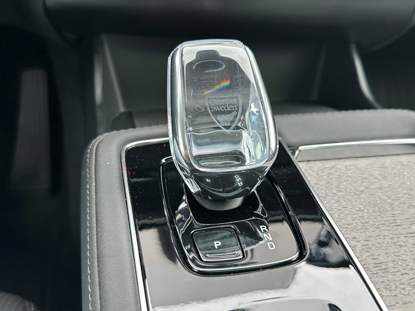 2026 Volvo XC90 Plug-In Hybrid Ultra Dark Theme