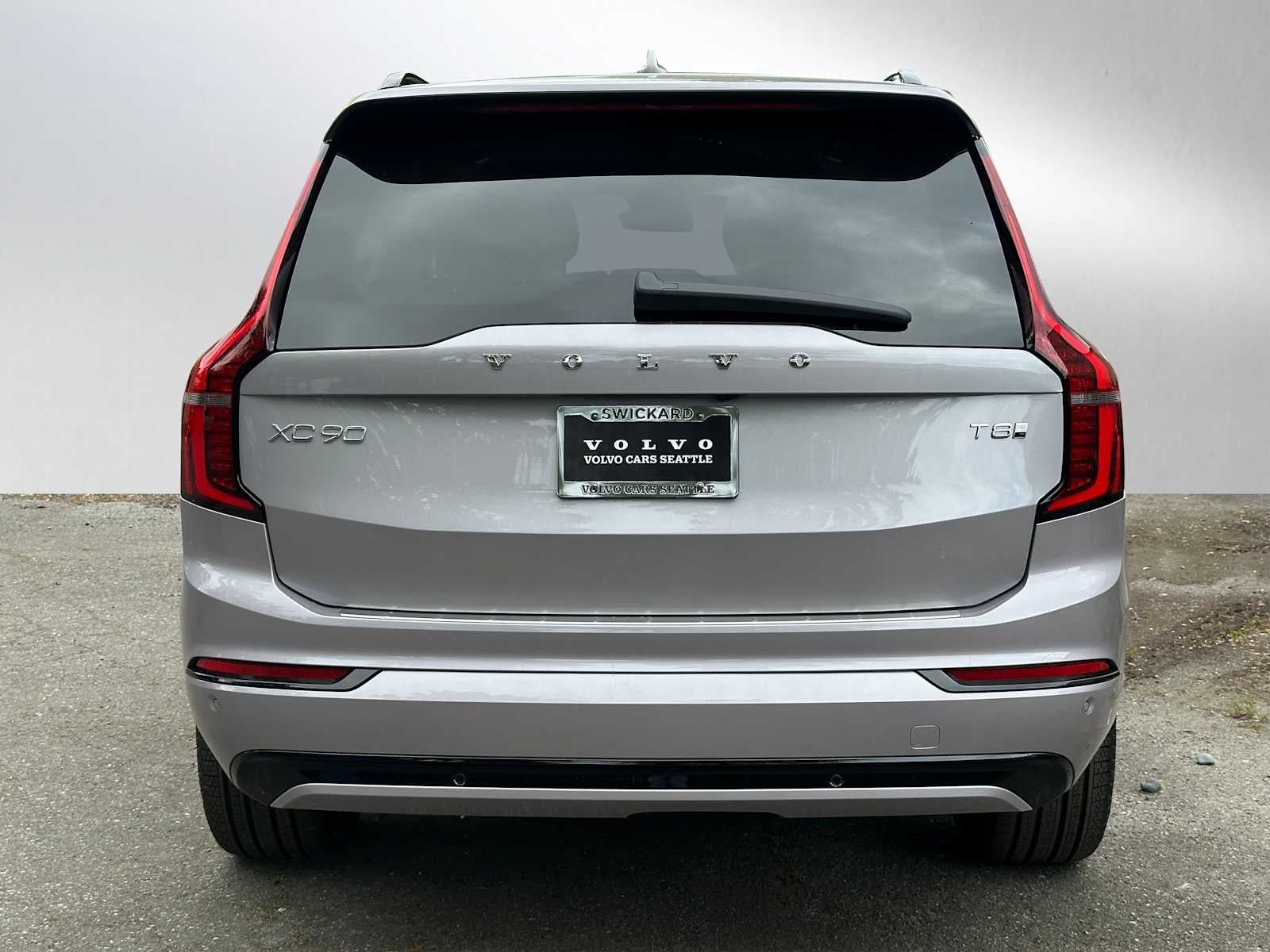 2026 Volvo XC90 Plug-In Hybrid Ultra Dark Theme