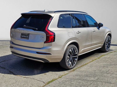 2026 Volvo XC90 Plug-In Hybrid Ultra Dark Theme
