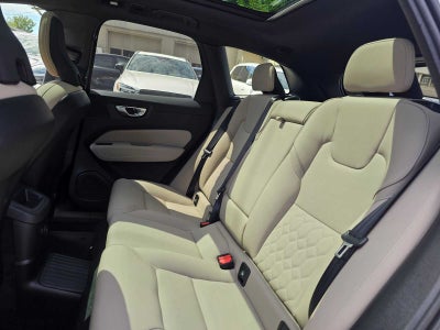 2026 Volvo XC60 Plug-In Hybrid Plus