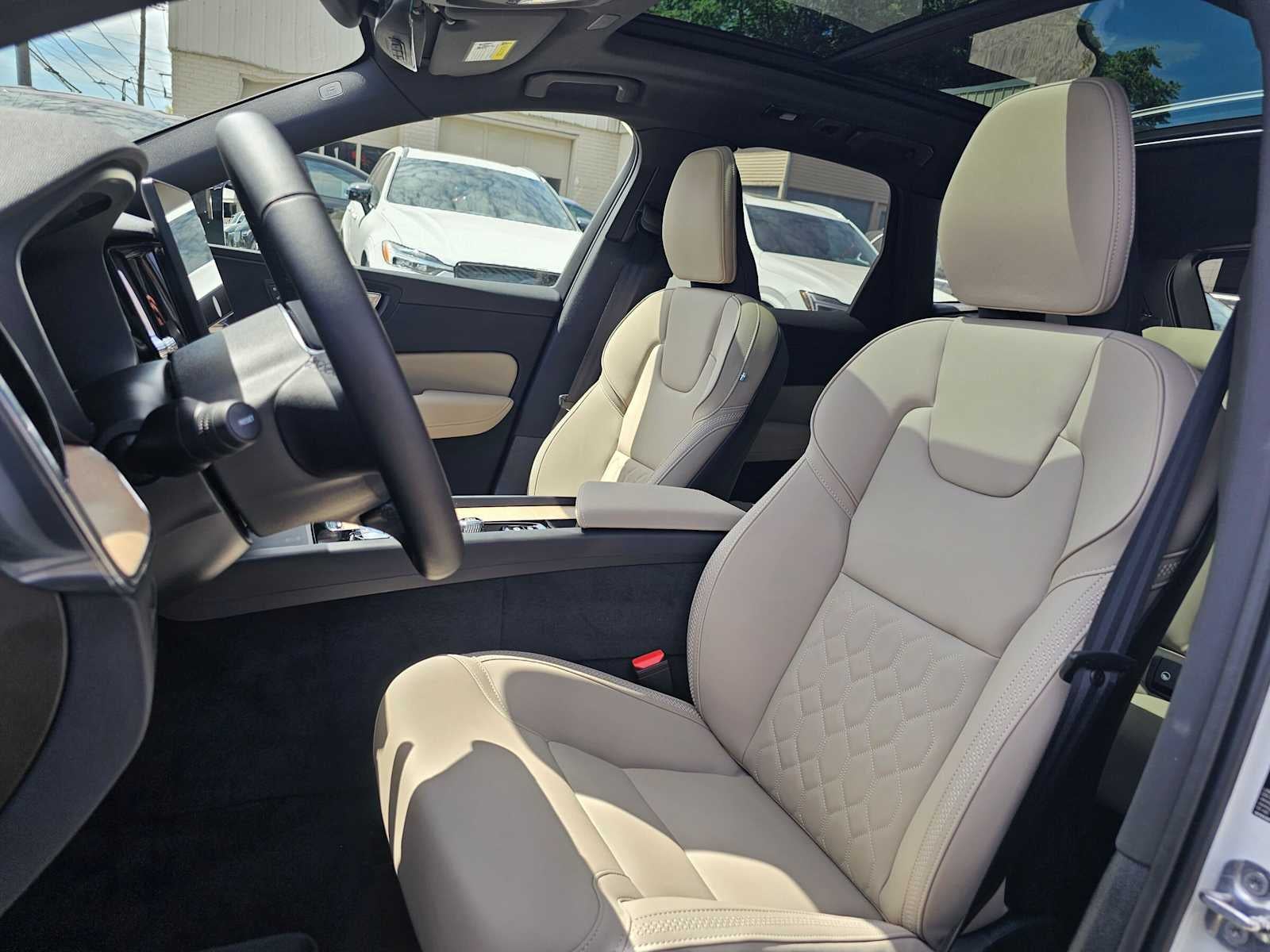 2026 Volvo XC60 Plug-In Hybrid Plus