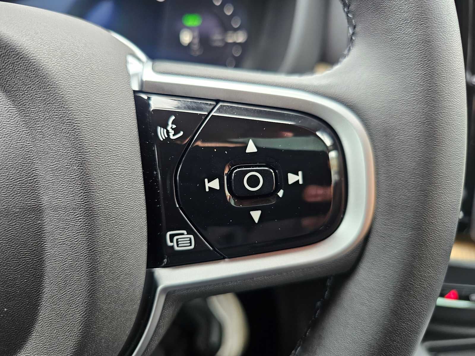 2026 Volvo XC60 Plug-In Hybrid Plus