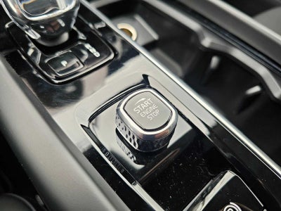 2026 Volvo XC60 Plug-In Hybrid Plus