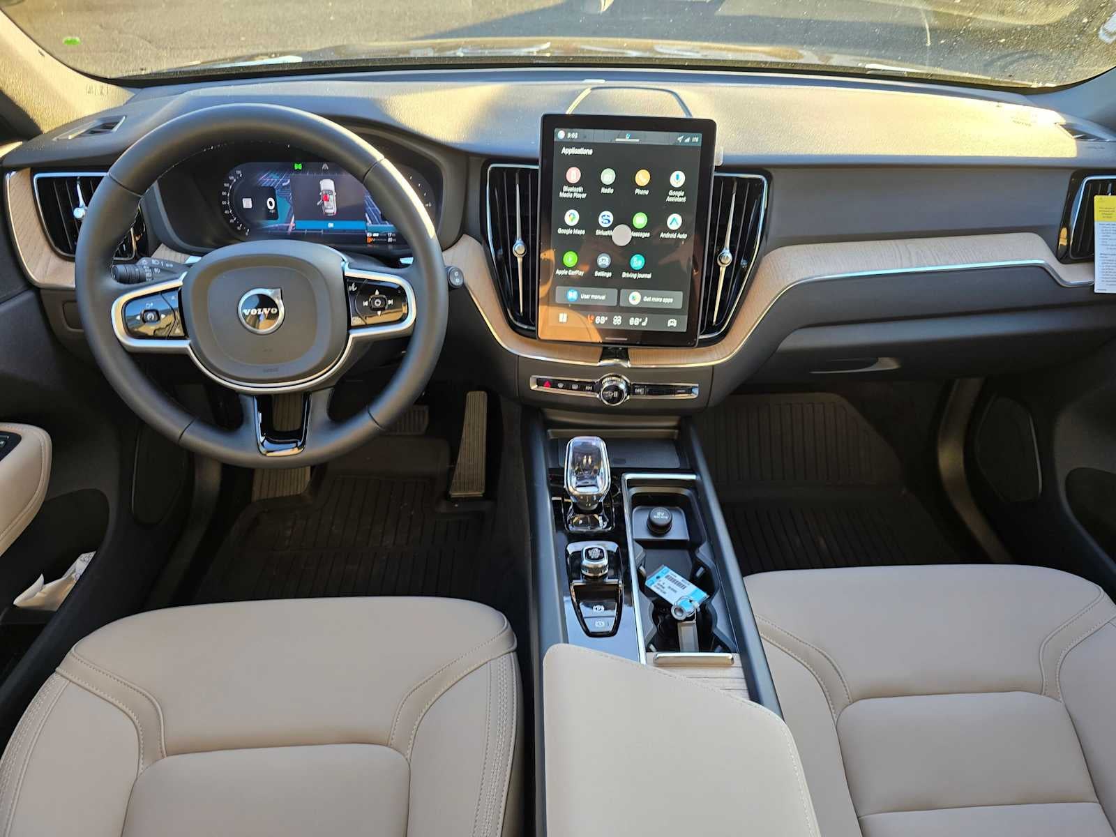 2026 Volvo XC60 Plug-In Hybrid Plus