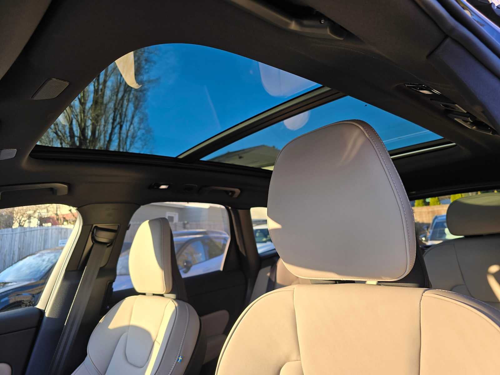 2026 Volvo XC60 Plug-In Hybrid Plus