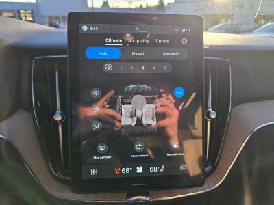 2026 Volvo XC60 Plug-In Hybrid Plus