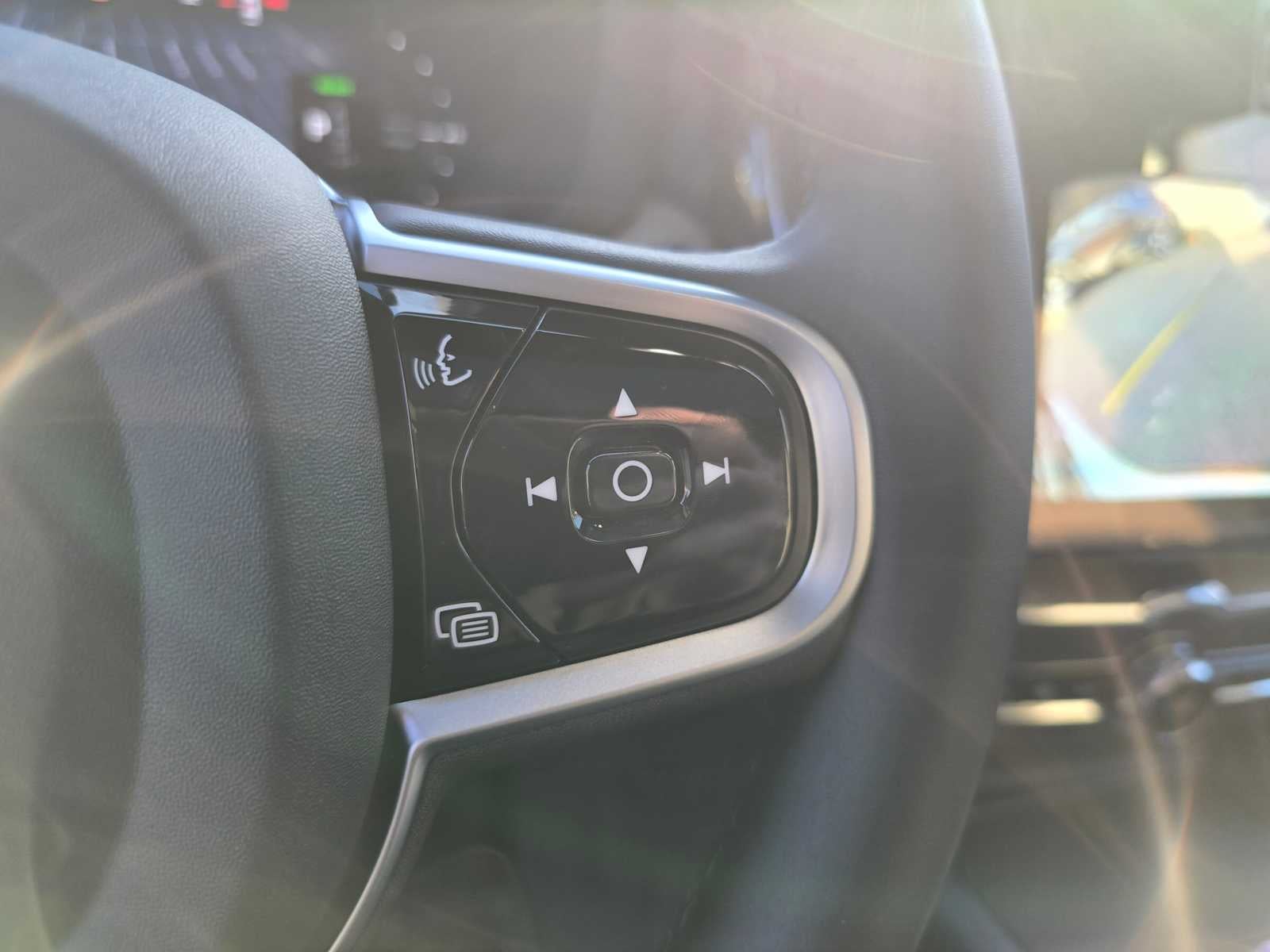2026 Volvo XC60 Plug-In Hybrid Plus
