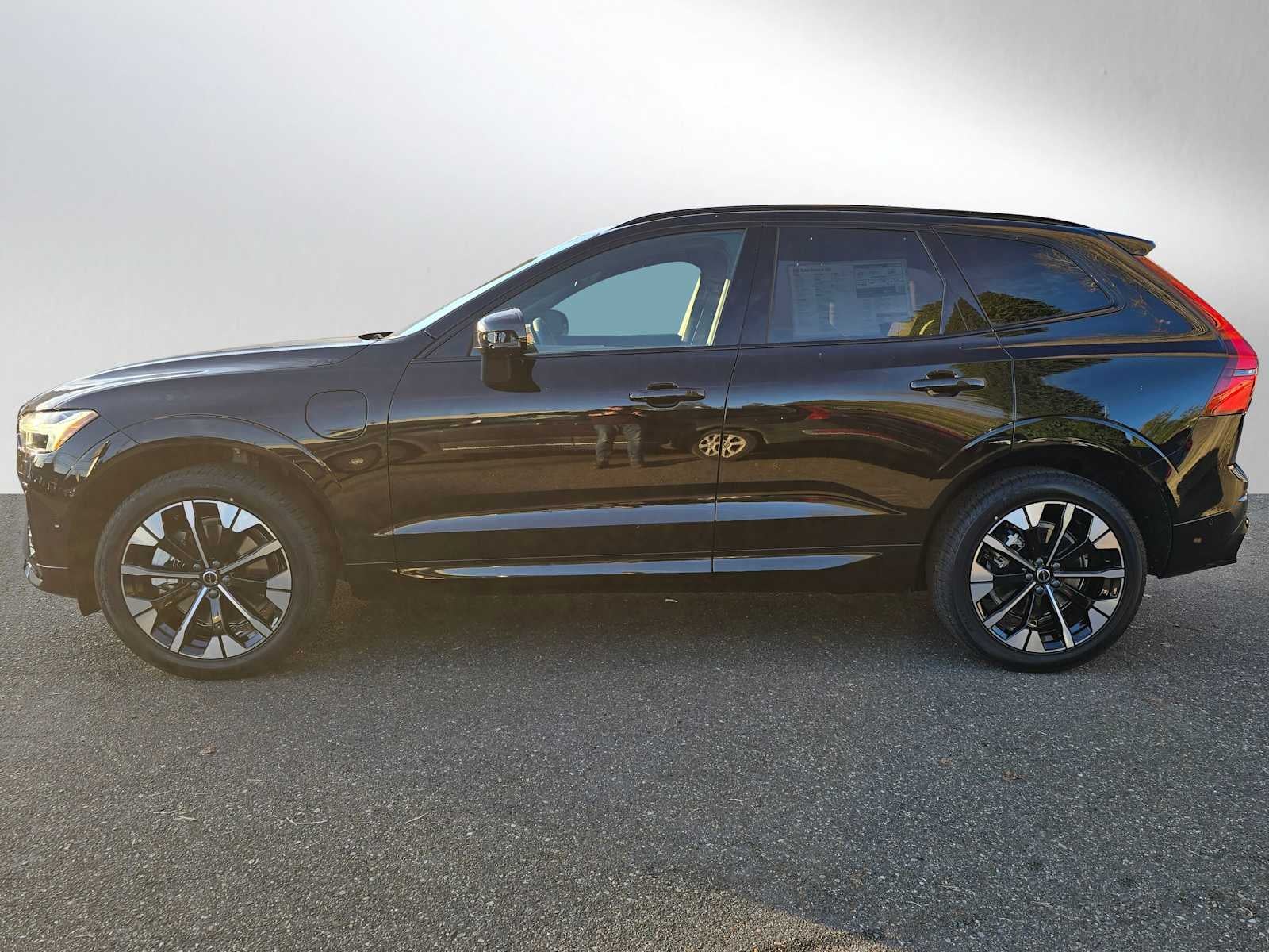 2026 Volvo XC60 Plug-In Hybrid Plus
