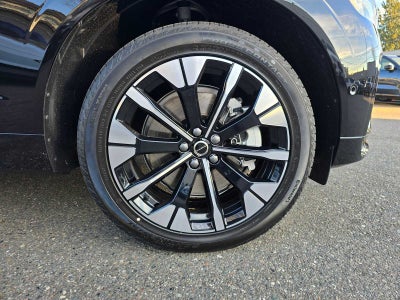 2026 Volvo XC60 Plug-In Hybrid Plus