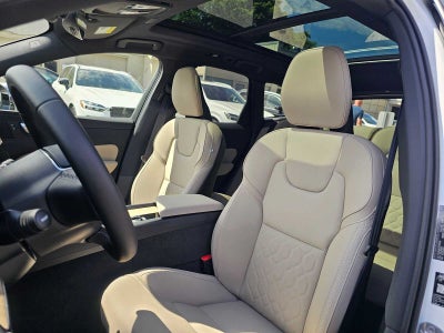 2026 Volvo XC60 Plug-In Hybrid Plus