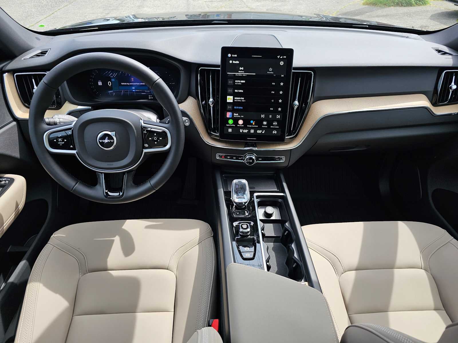 2026 Volvo XC60 Plug-In Hybrid Plus