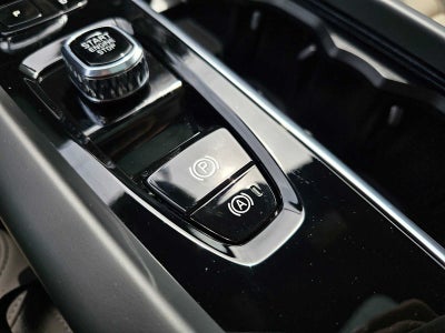 2026 Volvo XC60 Plug-In Hybrid Plus