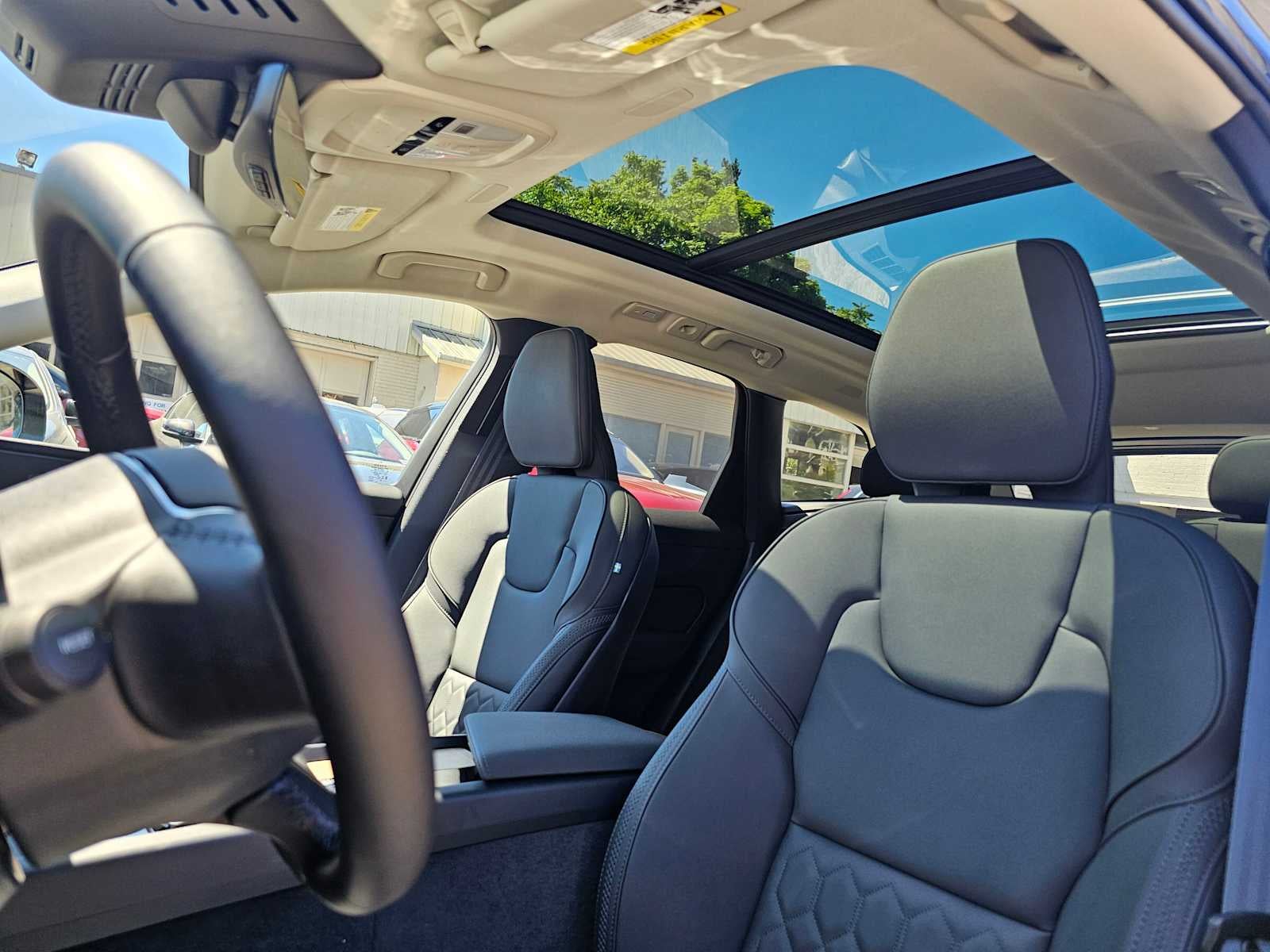 2026 Volvo XC60 Plug-In Hybrid Plus