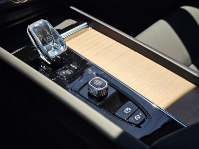 2026 Volvo XC60 Plug-In Hybrid Plus