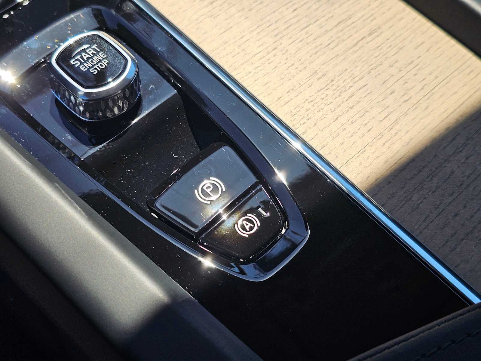 2026 Volvo XC60 Plug-In Hybrid Plus