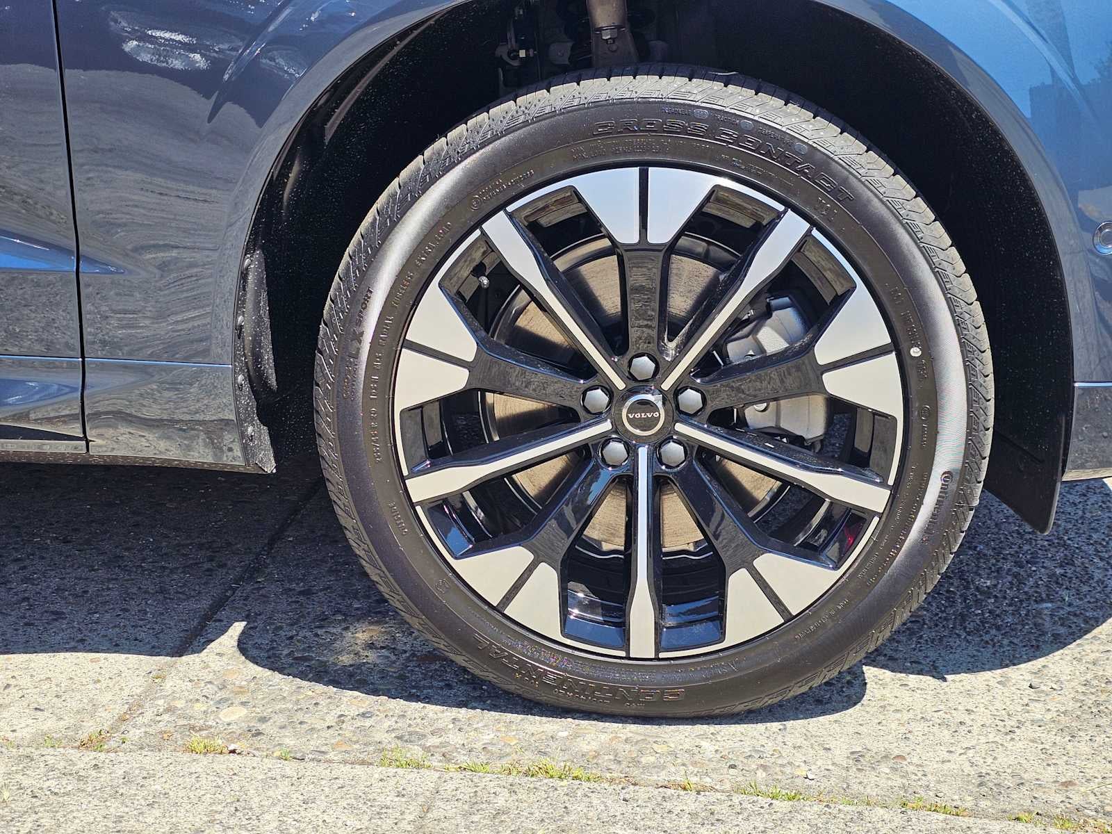 2026 Volvo XC60 Plug-In Hybrid Plus