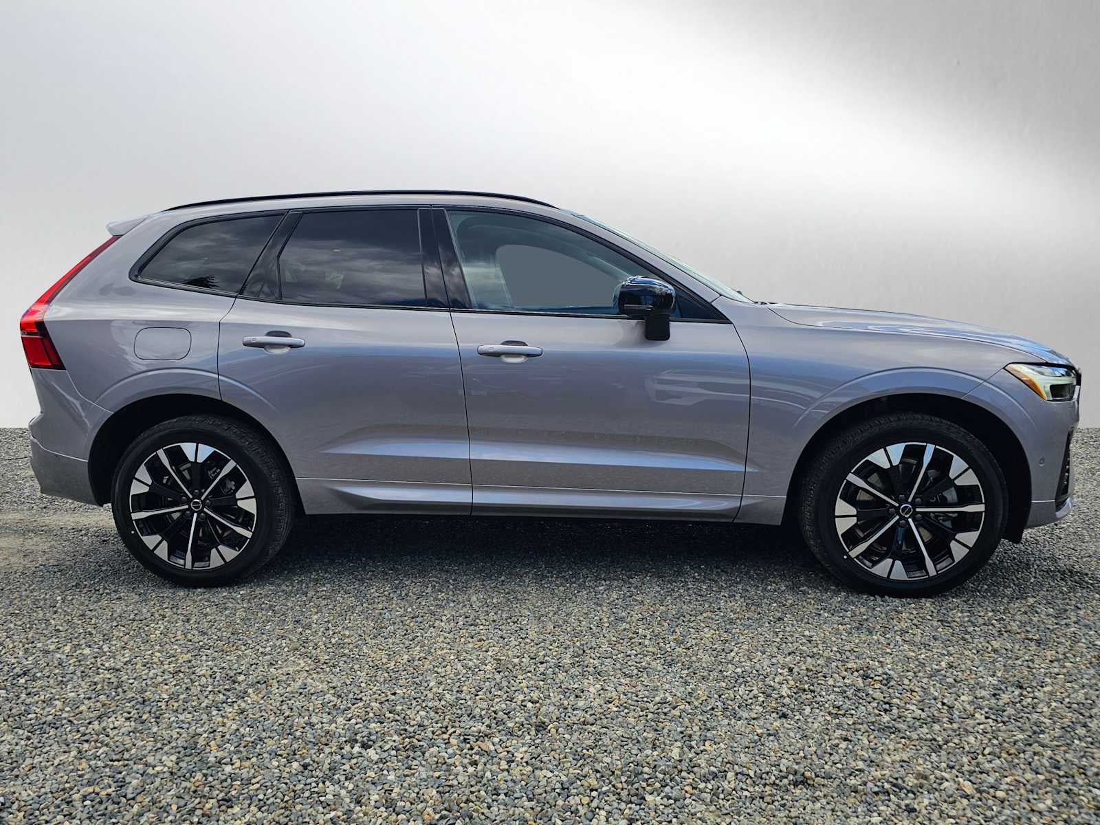 2026 Volvo XC60 Plug-In Hybrid Plus