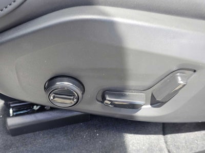 2026 Volvo XC60 Plug-In Hybrid Plus