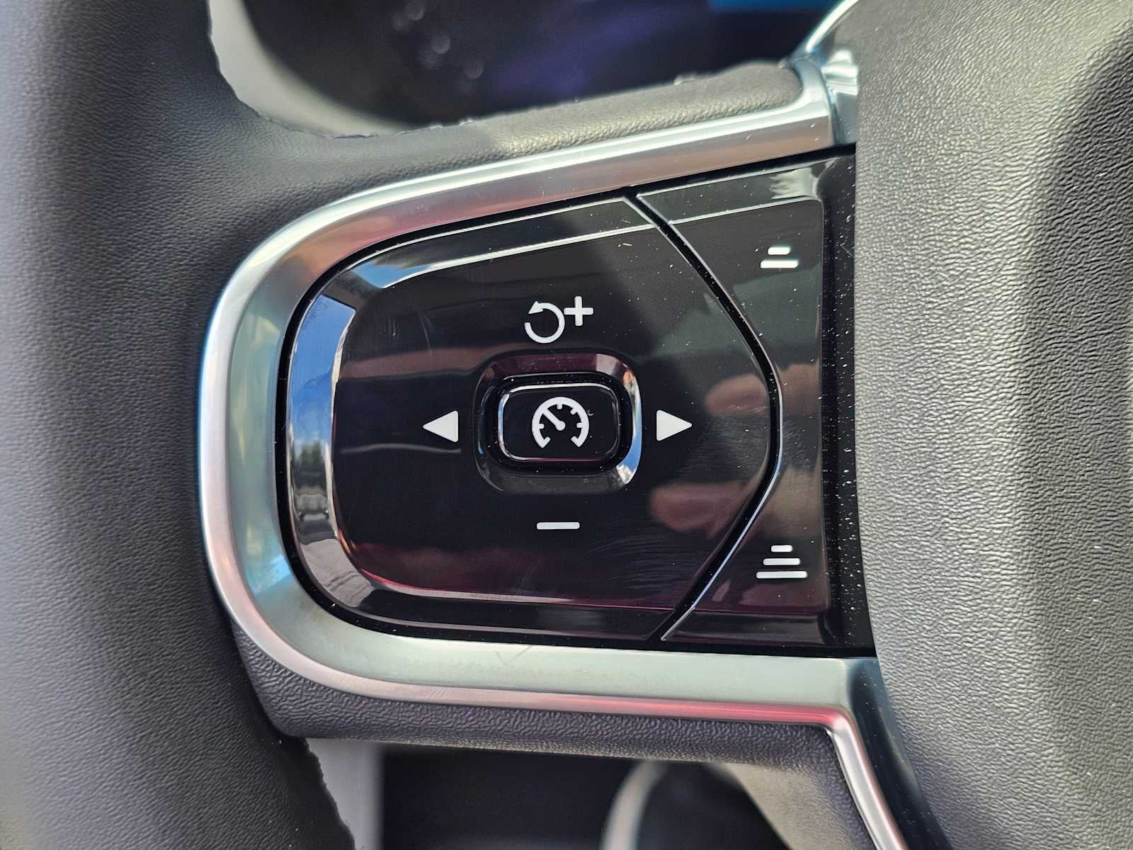 2026 Volvo XC60 Plug-In Hybrid Plus